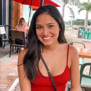 Meet your Posher, Cyntia